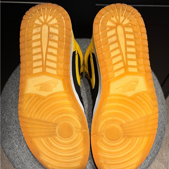 Air Jordan Mid New Love 2017 Mens 9 Women’s 10.5 Black-Yellow - Picture 7 of 10